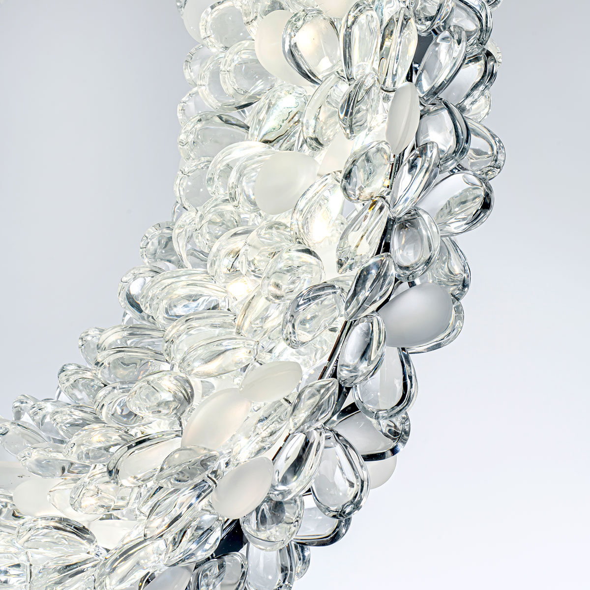 MS.5005.300-CR-(7).jpg