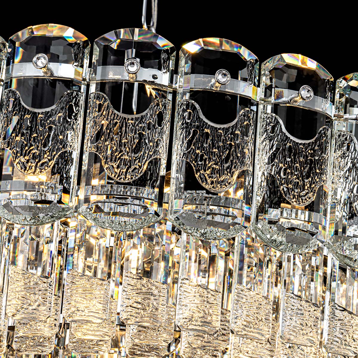 ML.7092.600 CR (4).jpg