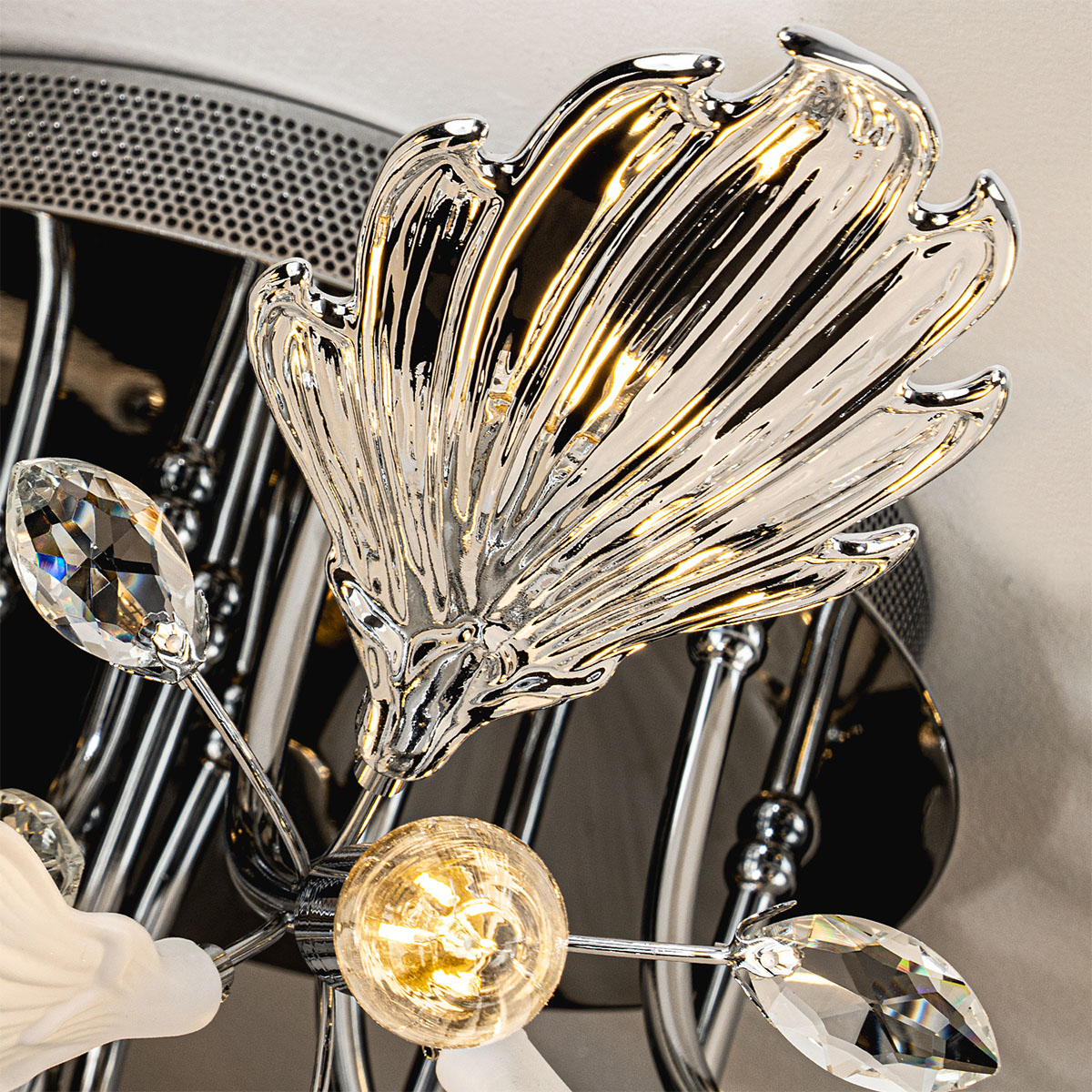 ML.6869.850 CR (8).jpg