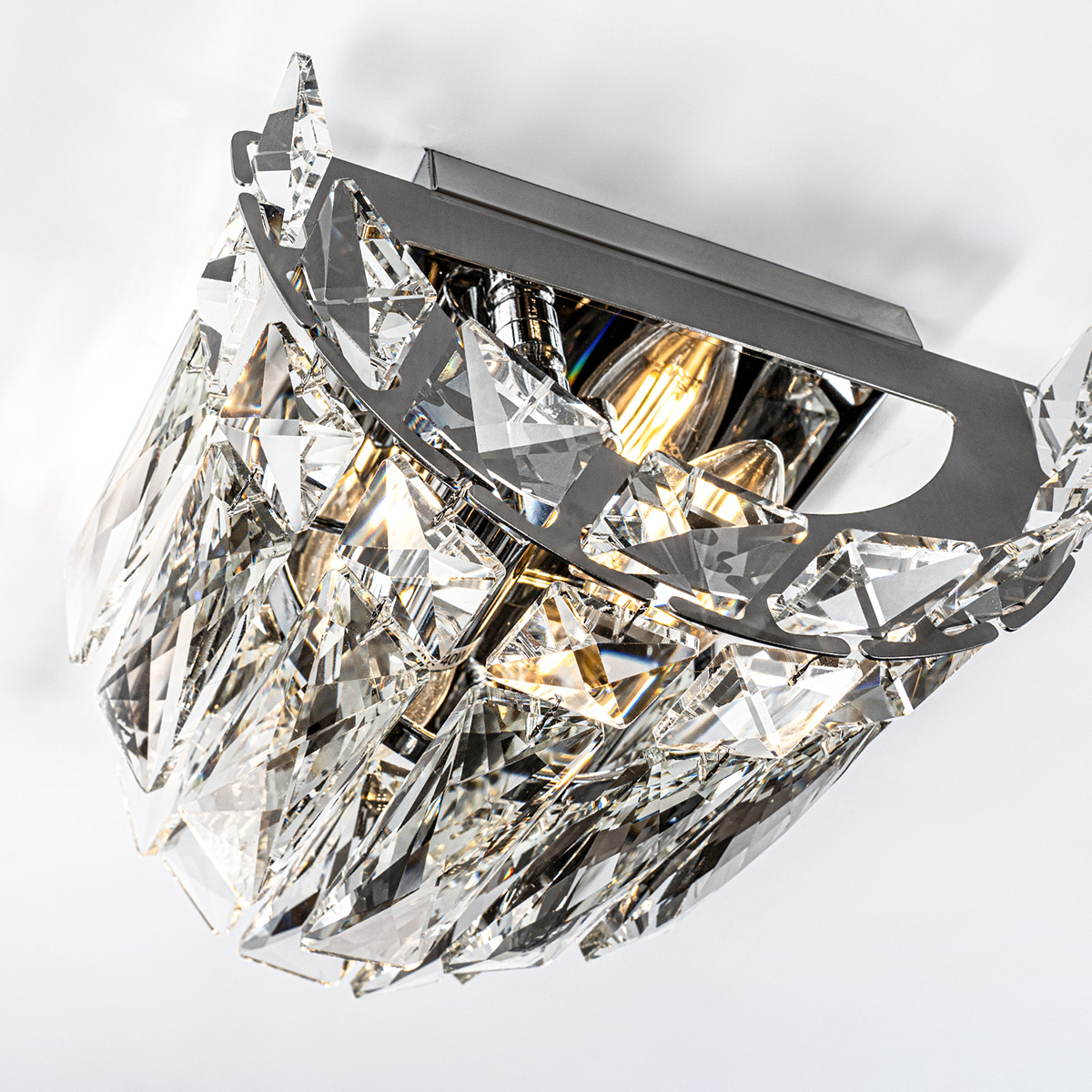 ML.7084.230 CR (3).jpg