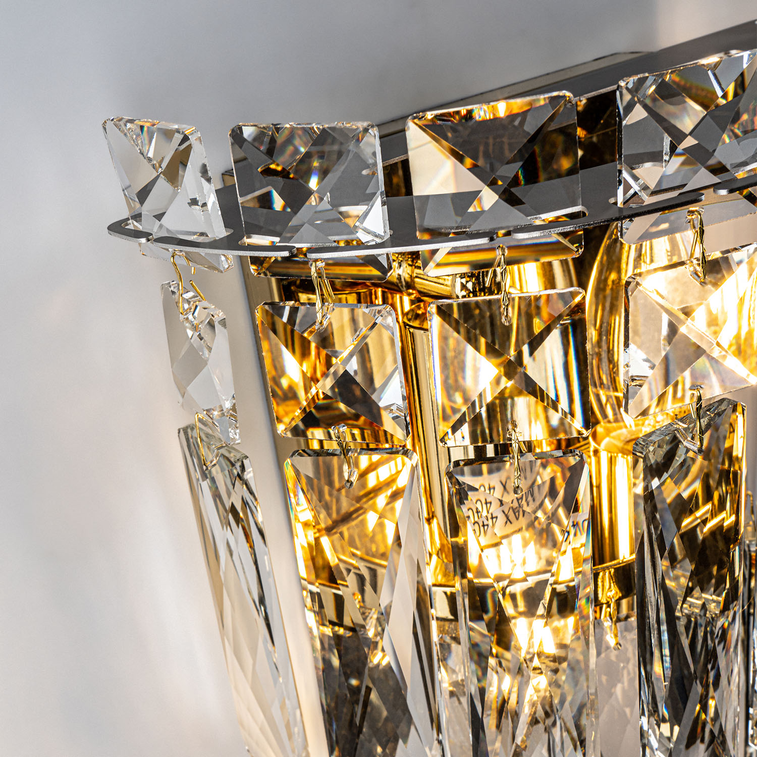 ML.7084.230 GD (3).jpg