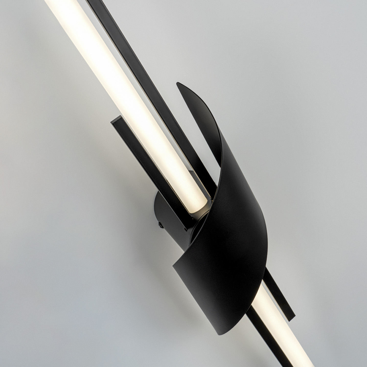 ML.655.850 BK (3).jpg