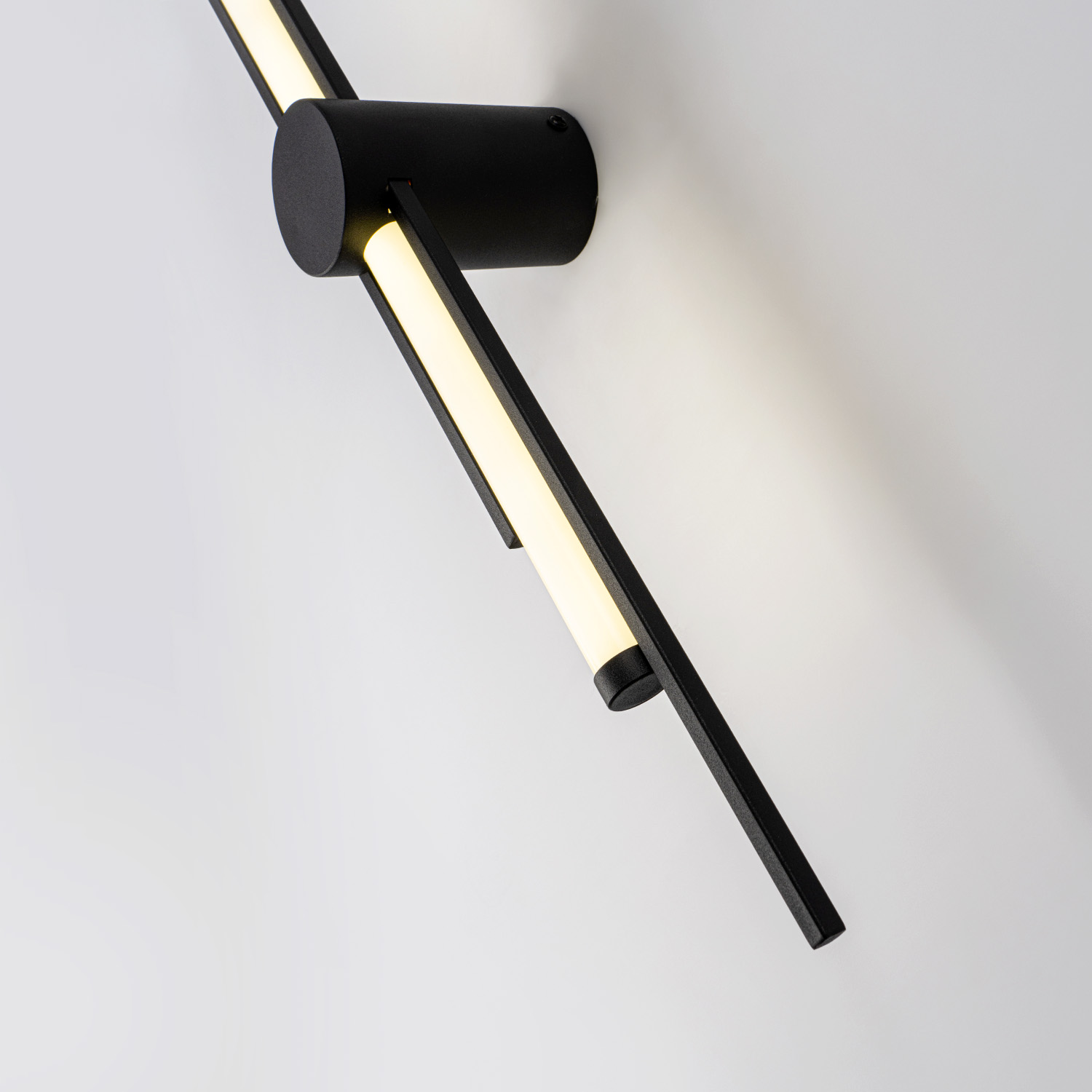 ML.726.600 BK (5).jpg